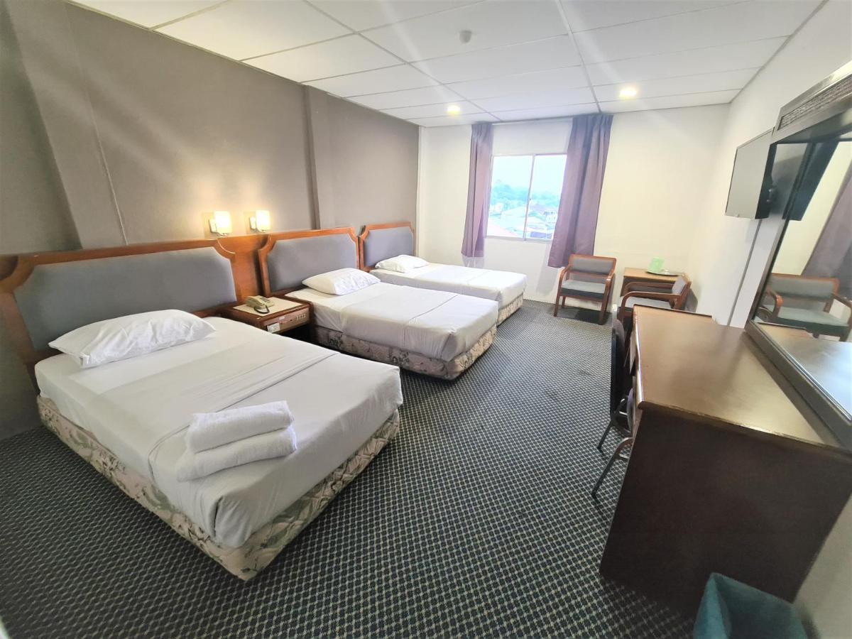 Anika Inn - Kluang Eksteriør billede