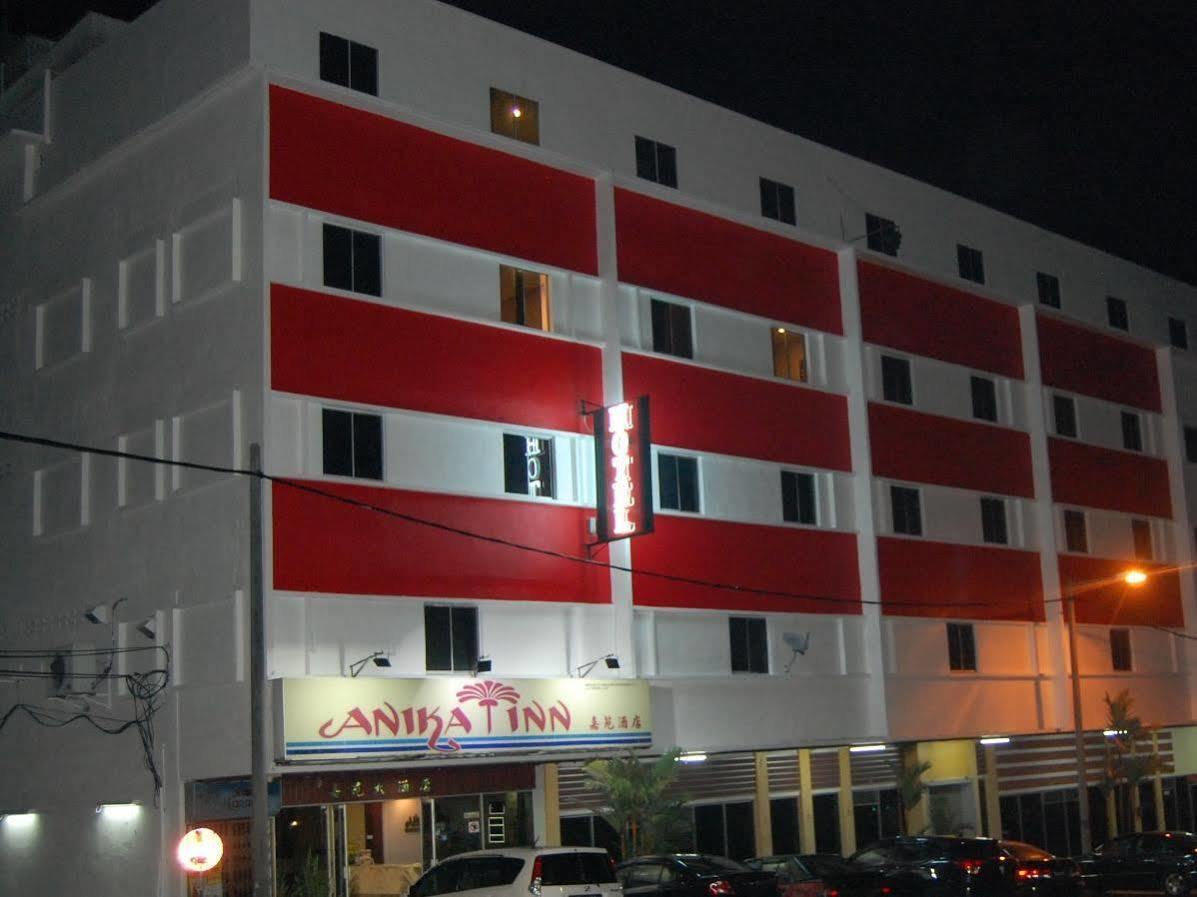 Anika Inn - Kluang Eksteriør billede
